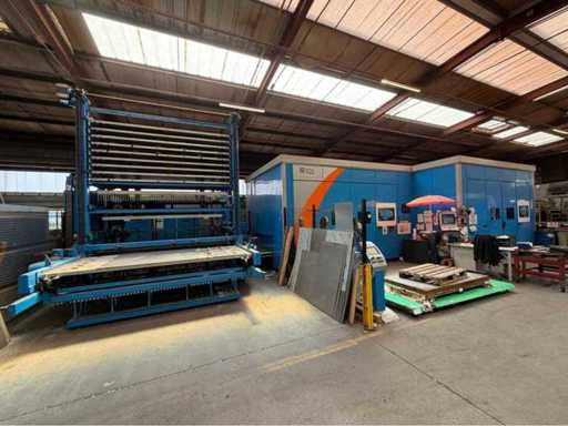 PRIMA POWER - PLATINO FIBER - Vezellasersnijmachine met geautomatiseerde opslagtoren en manipulatorarm