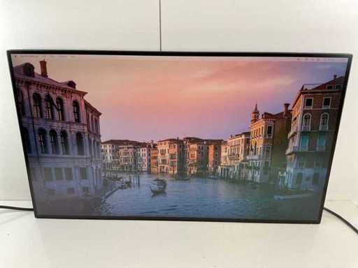 HP (Z32) 32”, 3840x2160 (UHD) IPS Monitor