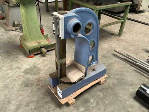 Bernardo DP-5 C-frame press