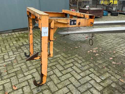 2012 Bauer BST55 tipping traverse