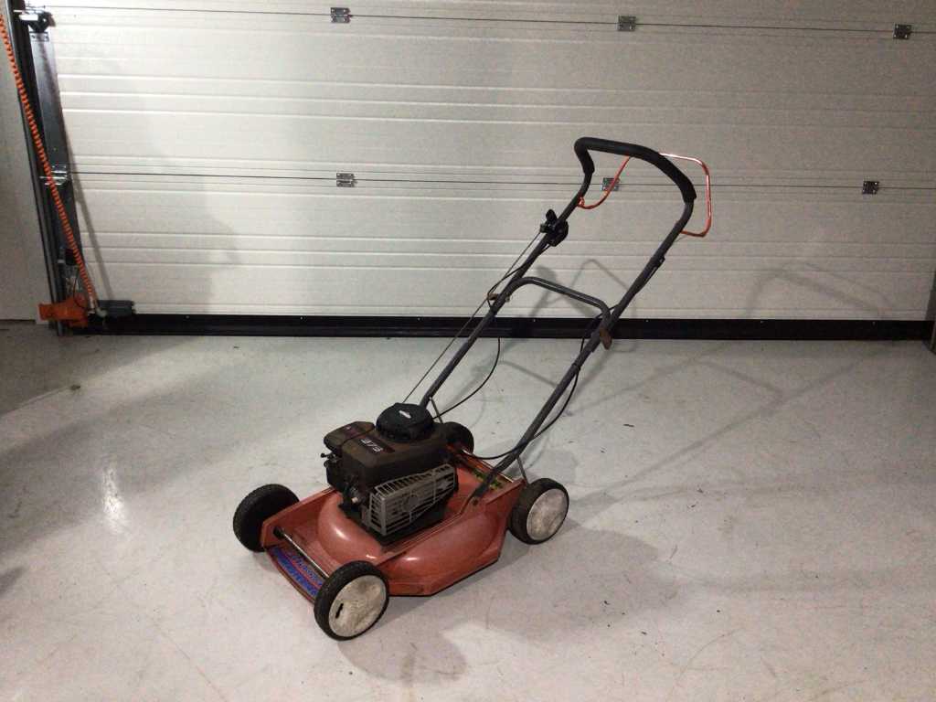 Husqvarna lawn best sale mower mulcher