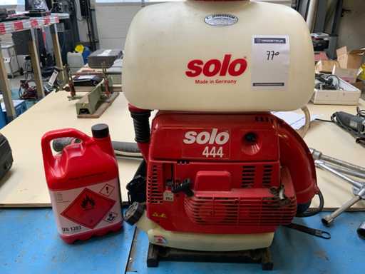 Pulverizator Solo 444 cu pulverizator auxiliar 475