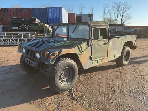 Pojazd wojskowy Humvee M 1097 A1 z 1994 roku