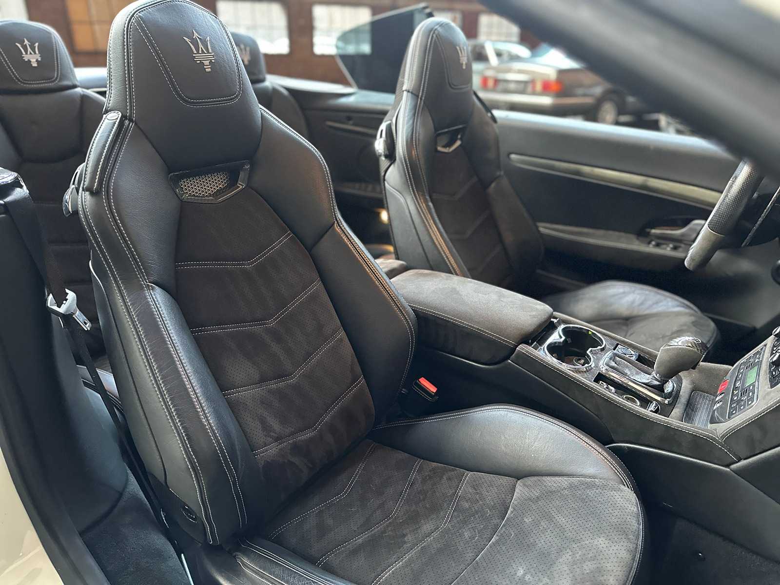 Maserati MC Stradale Gran Cabrio 4.7 V8 -MC Sportline- 460pk 2015 GranTurismo