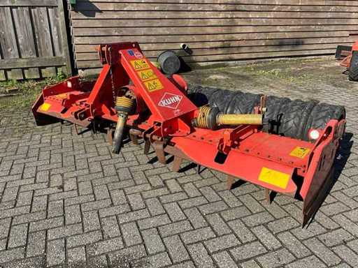 2004 Kuhn HRB302D Power Harrow