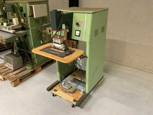 Novera Tel480 Folienprägemaschine
