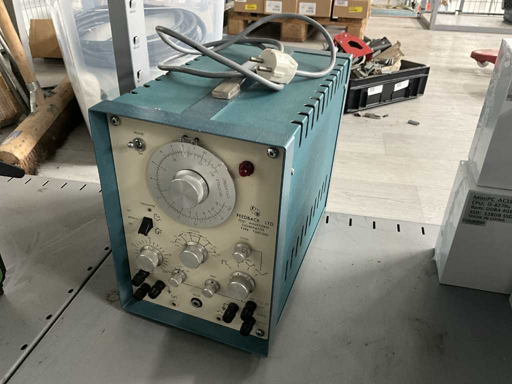 Generatore di test TGW300 per forme d'onda
