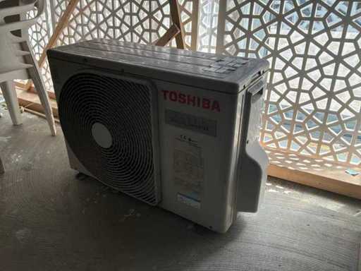 2011 TOSHIBA Klimaanlage Außen- und Innenanlage