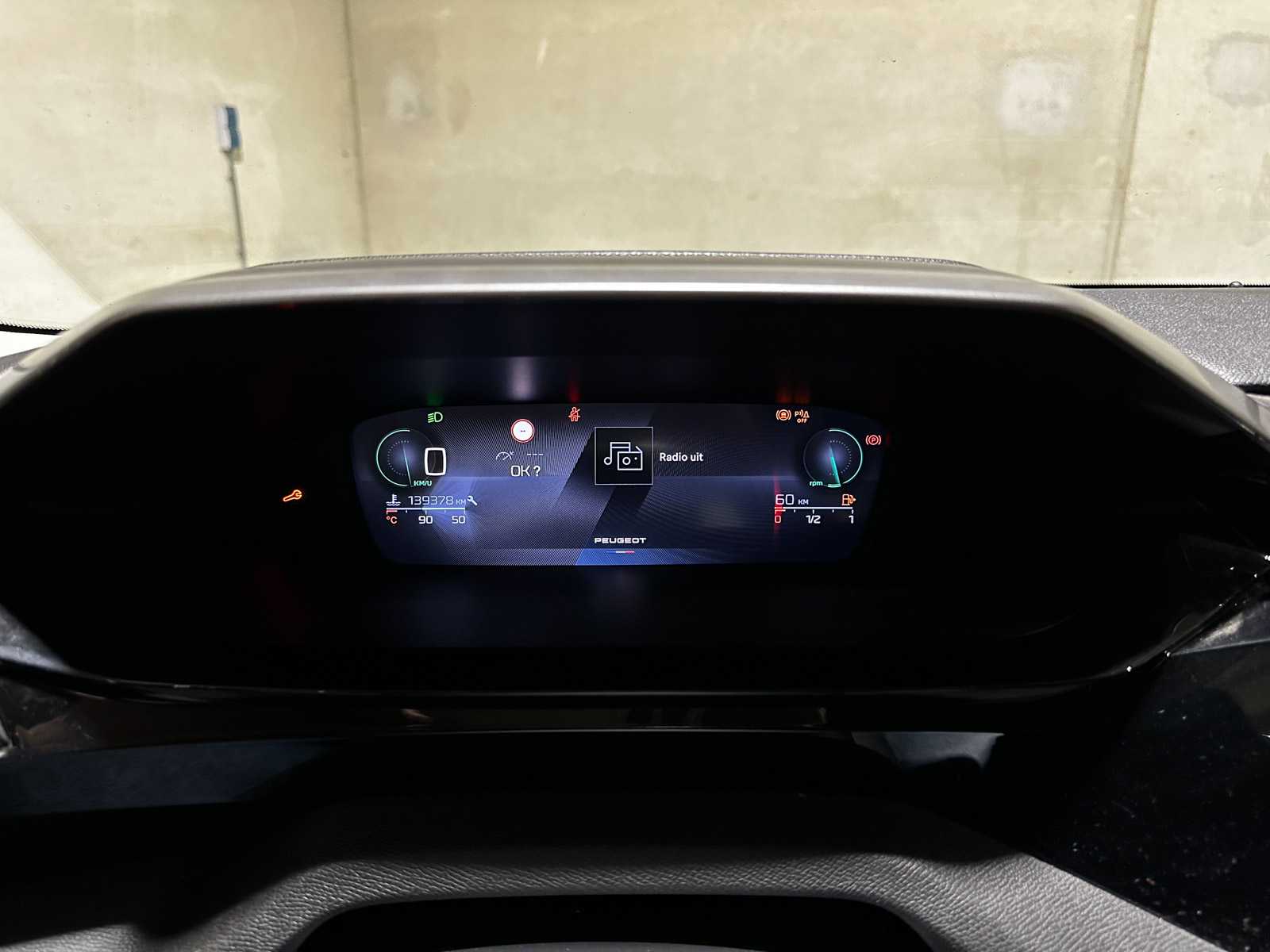 Peugeot 308 1.2 PureTech Active Pack Business 131pk 2023 (Origineel-NL + 1e Eigenaar), S-888-VR