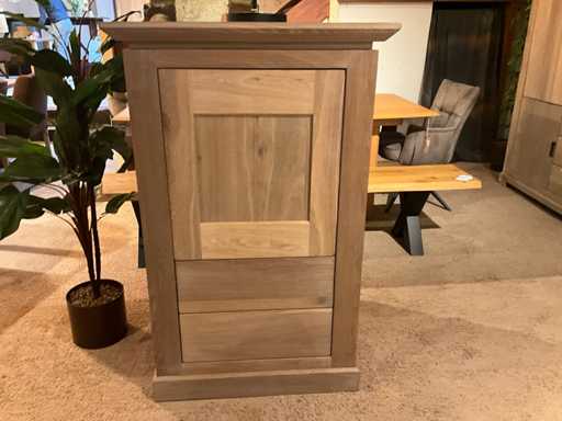 Szafka demonstracyjna do przechowywania