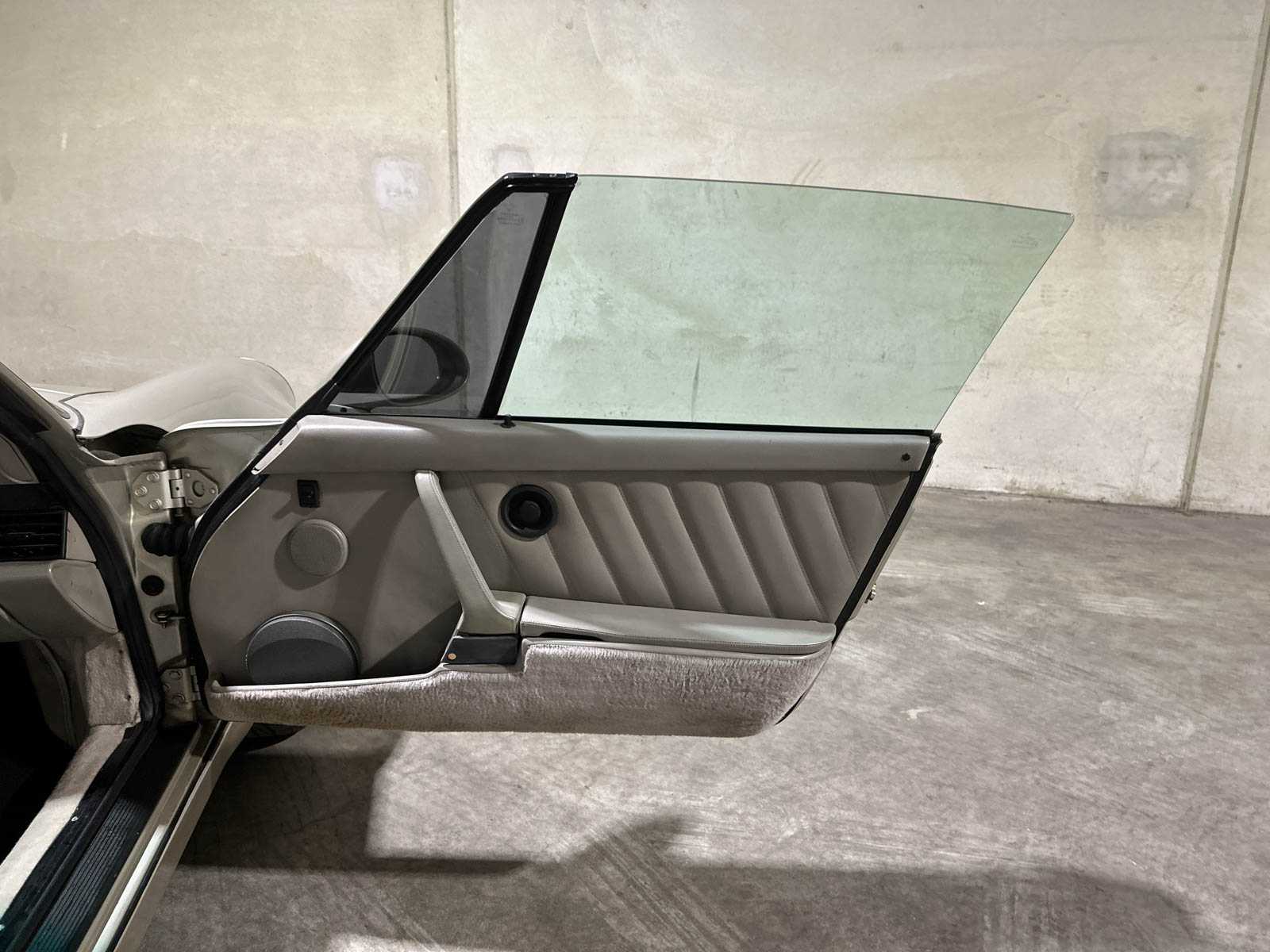 Porsche 911 Carrera 4 3.6 -Automatic- 250hp 1990