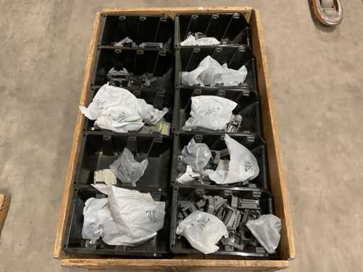 Charge von Installationsmaterialien