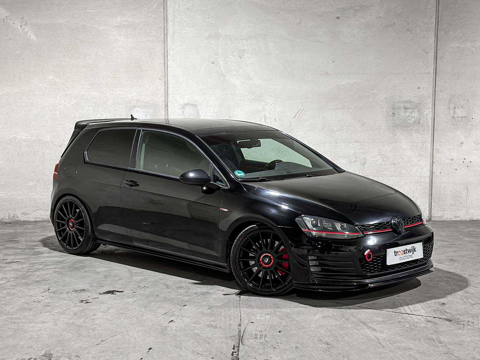 Volkswagen Golf GTI Performance (VII / MK7 / Golf 7) 396pk 2014