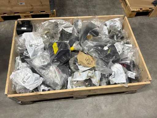 +GF+ Diverse Elektrolas aanboorzadels en overige stukken (40x)