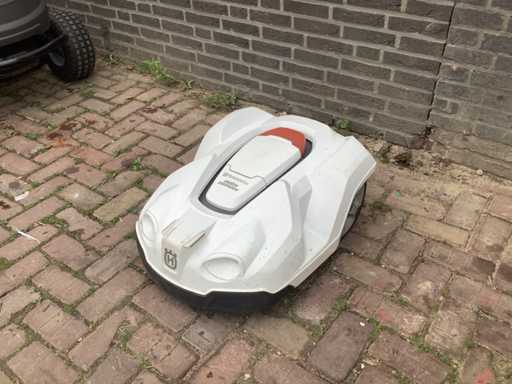 2015 Husqvarna 330x Mähroboter