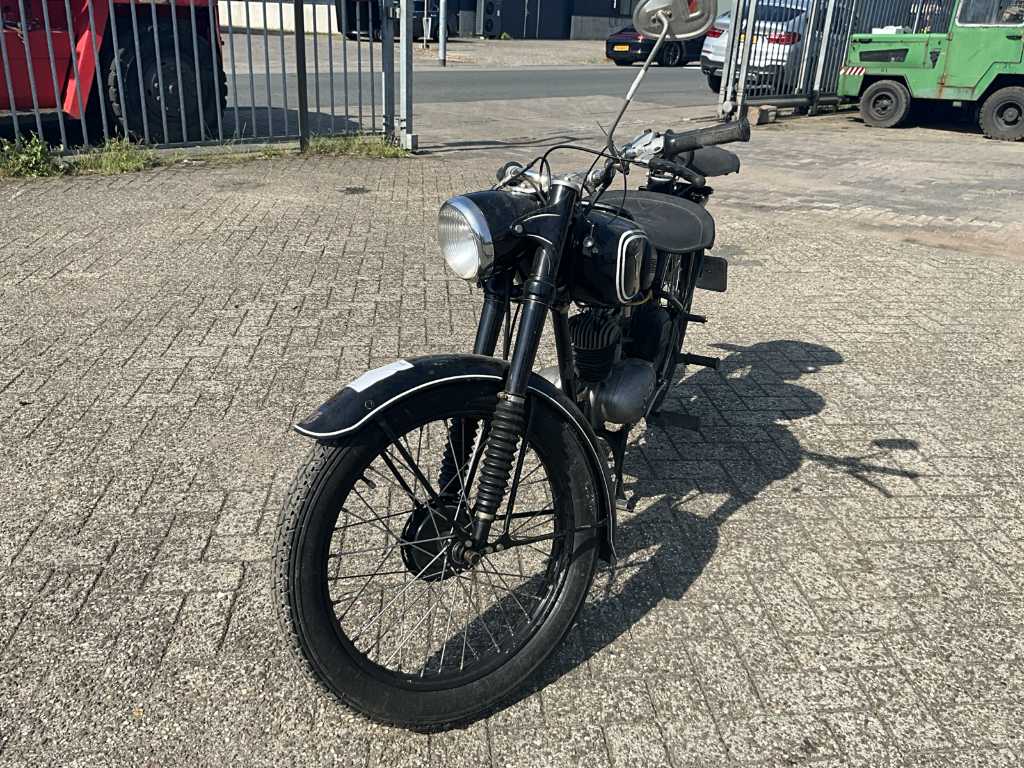 1952 DKW RT125W Classic car engine