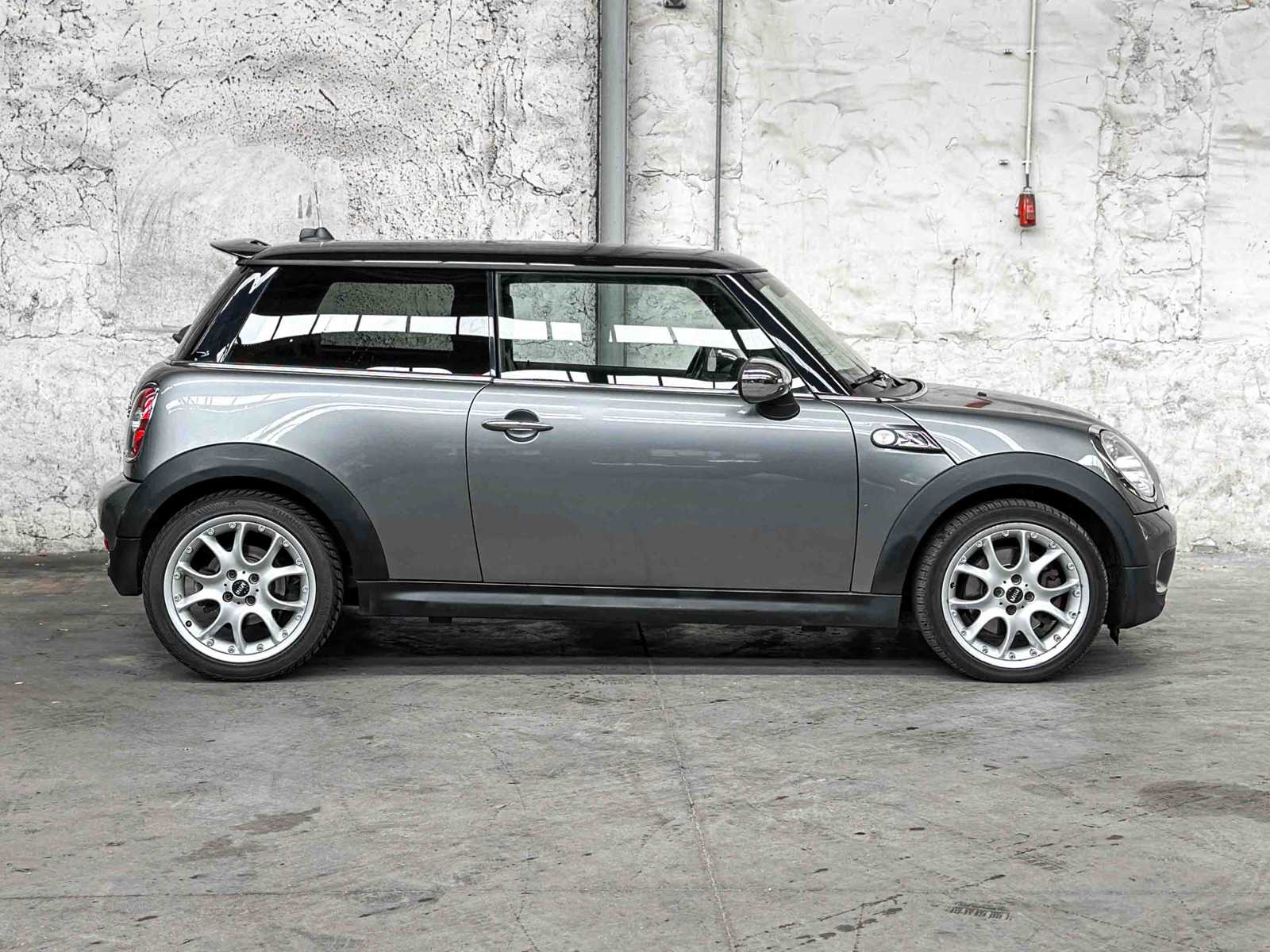 Mini Cooper S 1.6 163hp 2007 (Automatic) Youngtimer