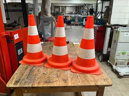 Coni di traffico (3x)