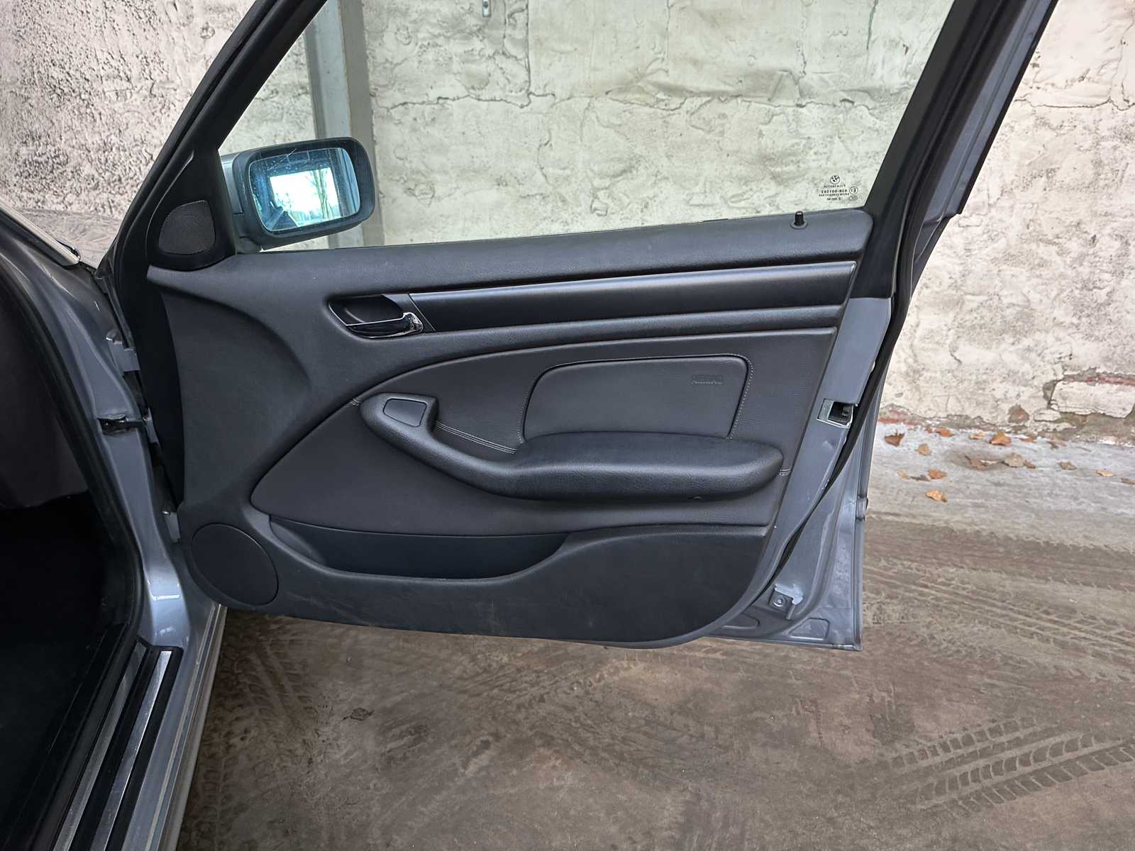 BMW 318i Touring Special Exec. 3er-Serie 141 PS 2003, 65-NJ-VL