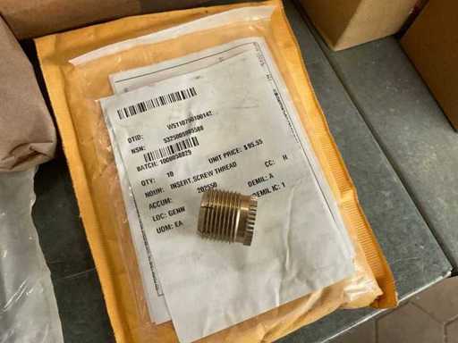 Screw thread insert (10x)