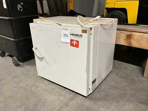 Forno da laboratorio Heraeus T6060