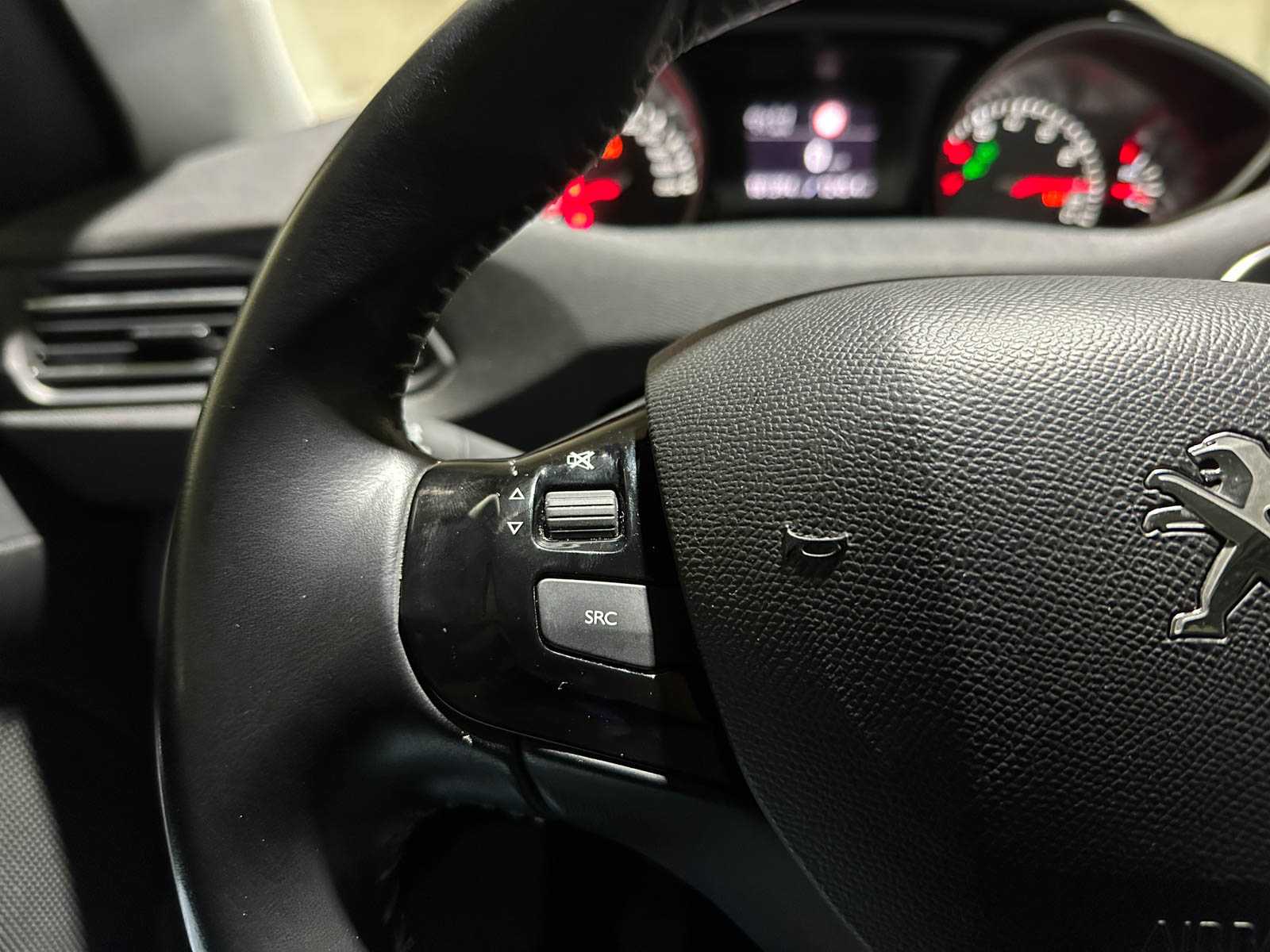 Peugeot 308 SW 1.2 PureTech Blue Lease Premium 5D 131pk 2020 (Origineel-NL), H-199-PD