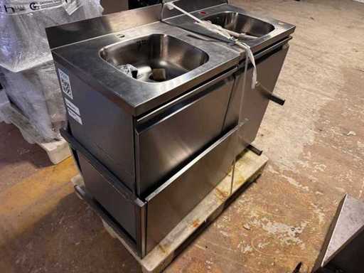 Stainless steel laboratory sinks