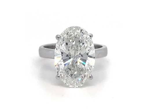 Anello in oro bianco 14 carati con 5.01 crt. diamante