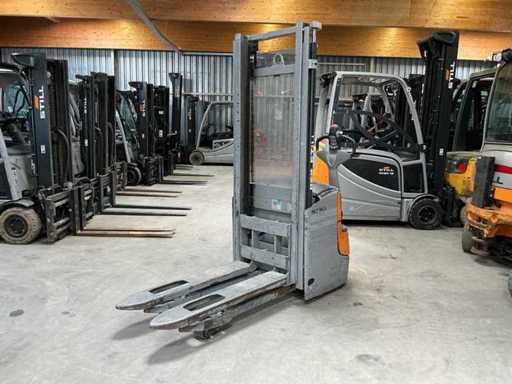STILL - EXV-12I - Stackers - 2020