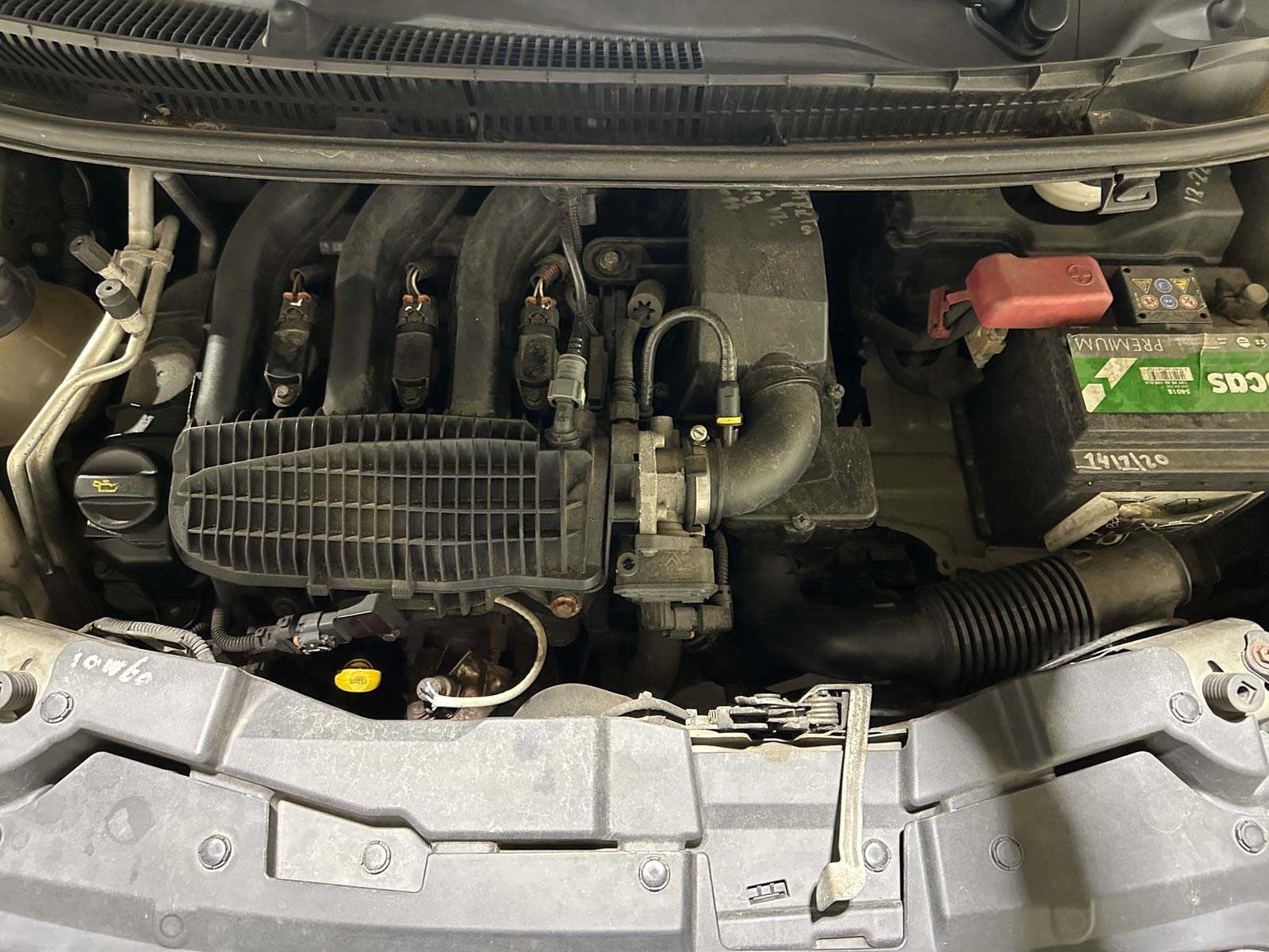 Peugeot 108 1.2 Puretech Allure 82pk 2015, PP-318-L