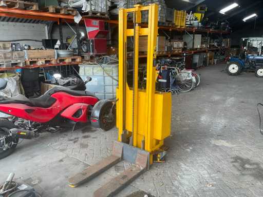 Baka EGV 89-605 Stacker 1992