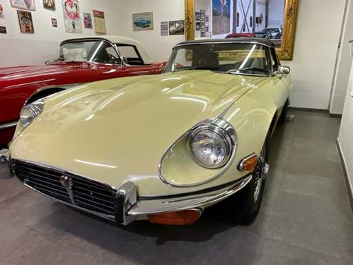 Jaguar - E-Type - V12 - Classic Cars