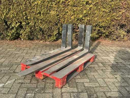 a.o. Cascade, Vvetter Various forklift forks