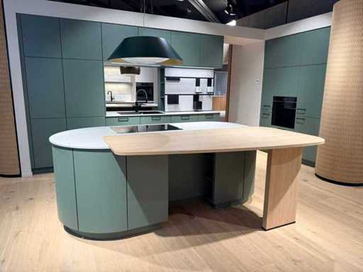Schüller - Cuisine d’exposition avec appareils Falmec / Siemens