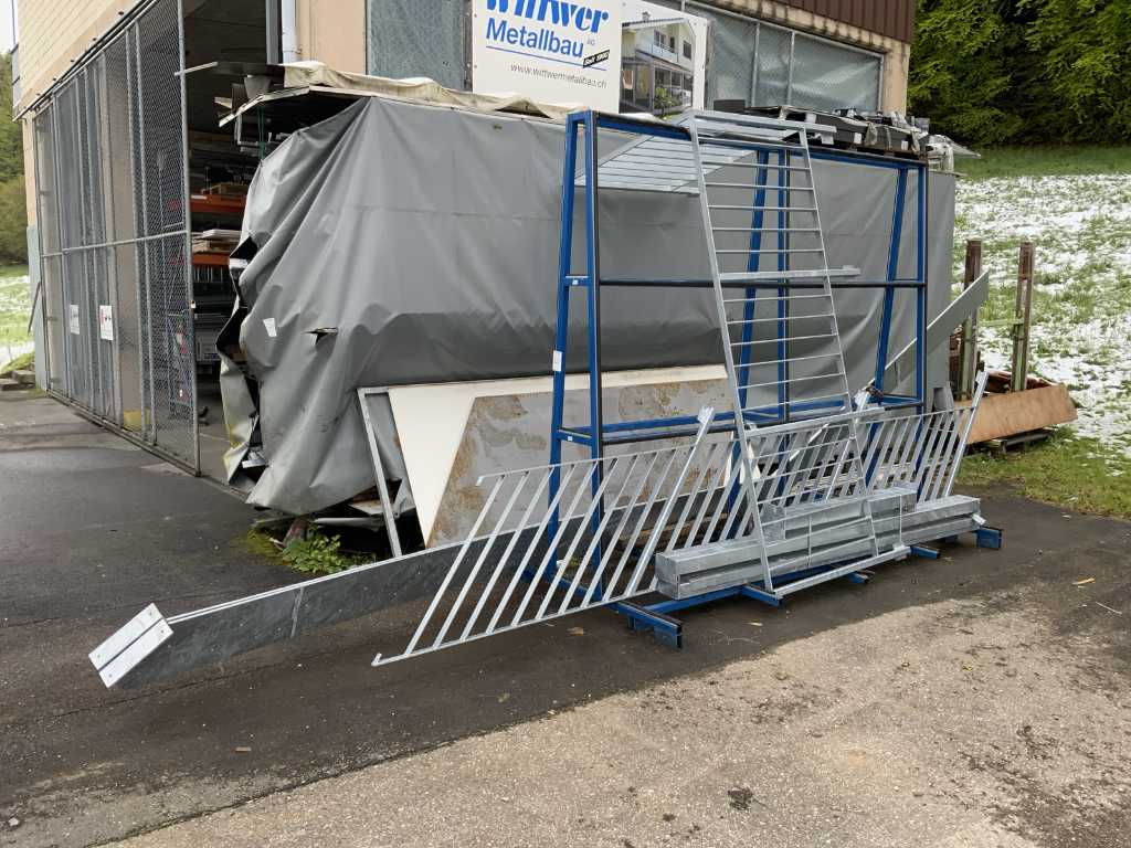 Anbautreppe mit Geländer für Lagercontainer