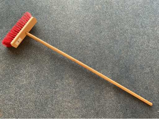 10 rode straat borstels