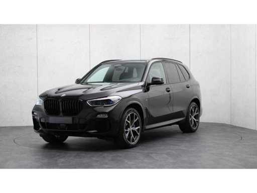 BMW - X5 - M50i High Executive - J-678-ZP - 2020 - Passenger car