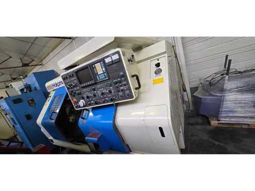 NAKAMURA TOME TW20 MM tokarka CNC z dwoma wrzecionami z narzędziami zmotoryzowanymi i obciążeniem bramowym