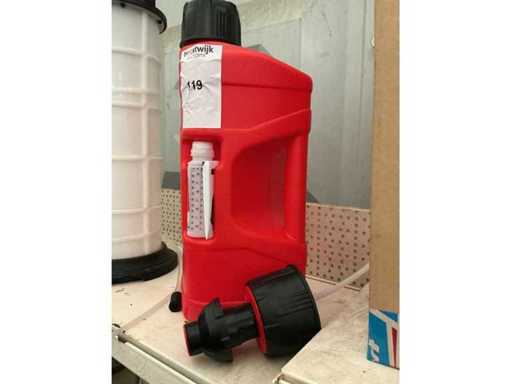Jerrycan inhoud 10 liter,met snelvuldop voor Benzine
