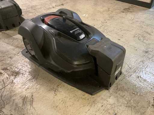 Husqvarna Automoafter 450X Robot de tuns iarba iarba