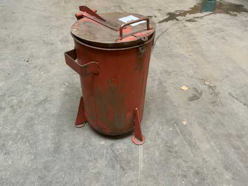 Dekorative Stahlschale