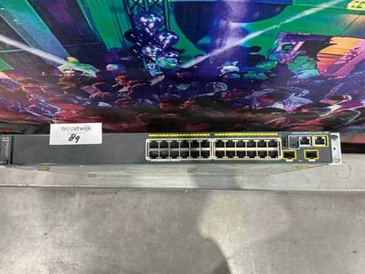 Switch Cisco/Anatel Catalyst 2960-S PoE+ 10G 24 porte