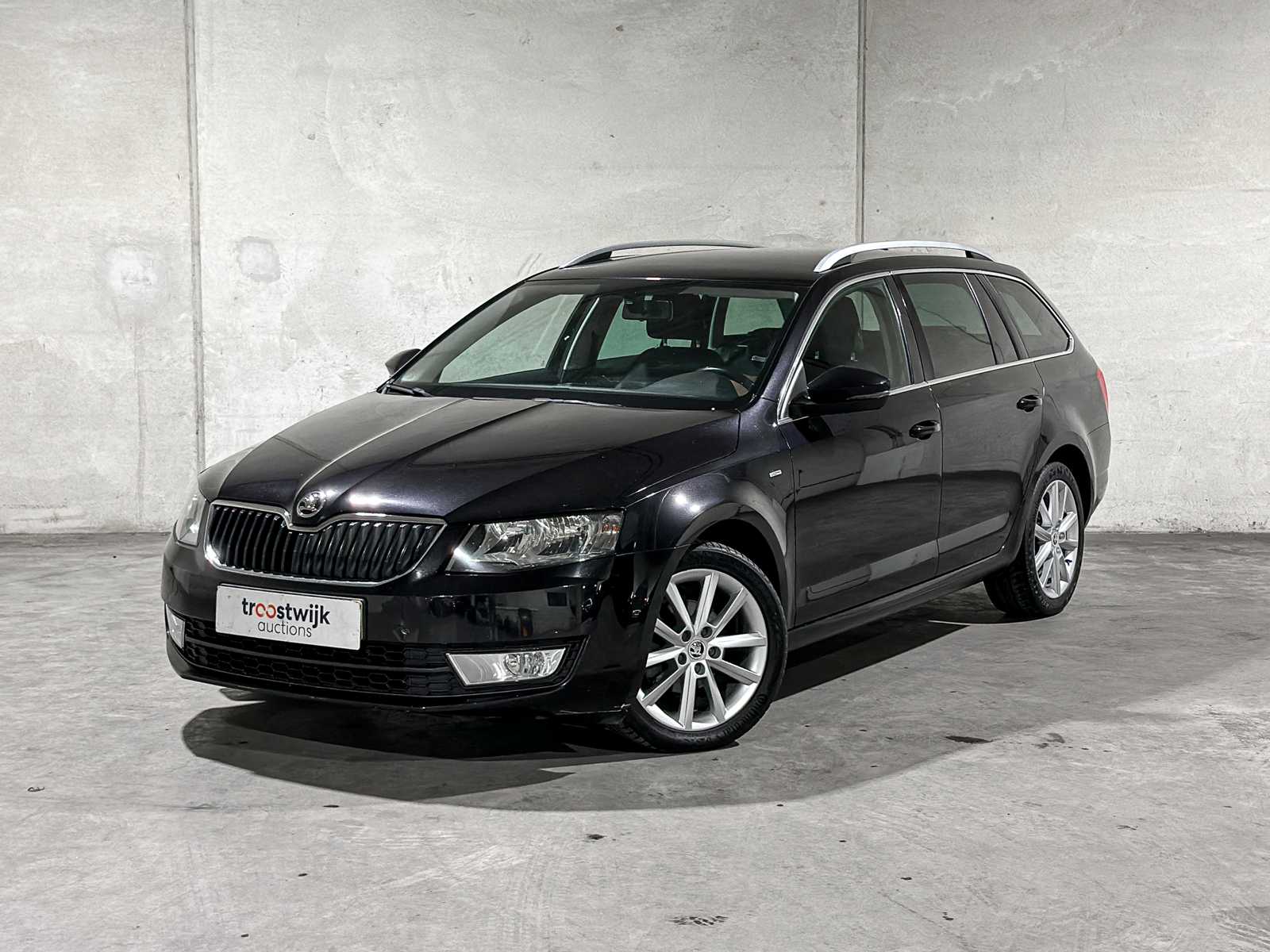 Skoda Octavia Combi 1.6 TDI Greentech JOY Business 110hp 2016, JX-809-G