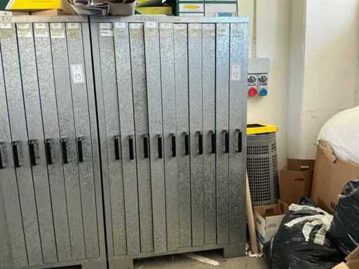 Armoire métallique porte-puce