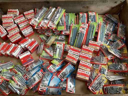 FISCHER mischt verschiedene Befestigungselemente (134x)