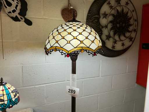 TIFFANY Vloerlamp et kap met sierboord