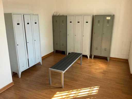 Kleedkamermeubilair