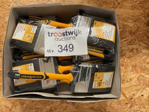 12-facher Pinsel mit ergonomischem Griff