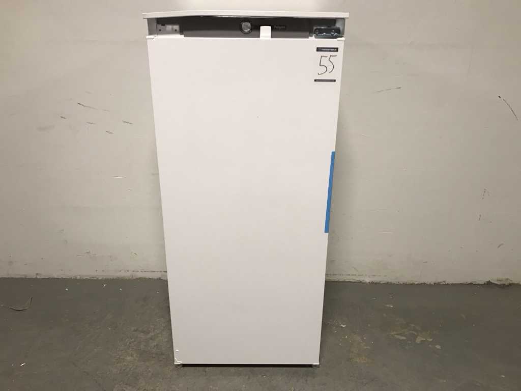 Pilger PKS24122. Eingebauter Kühlschrank