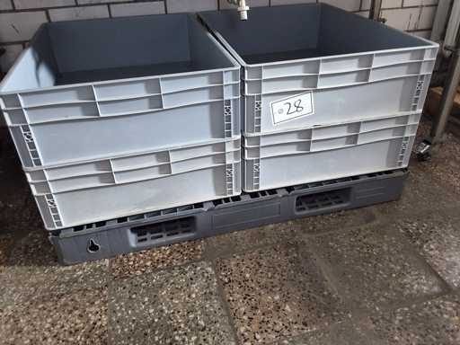   Plastic pallet with 4 crates